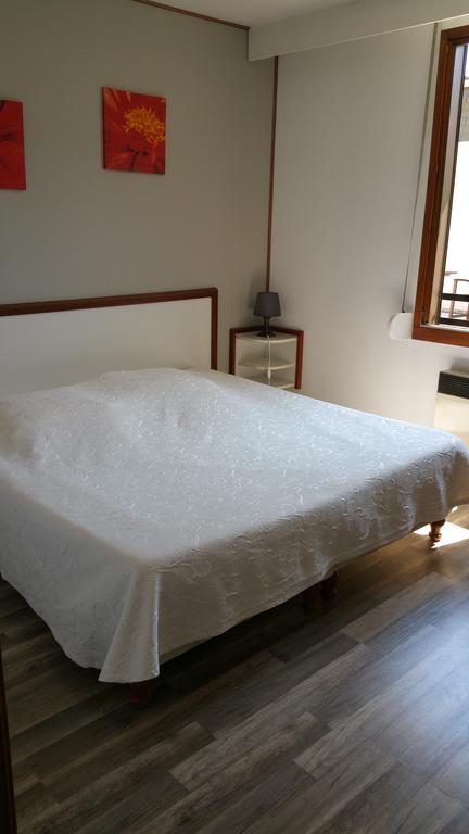 Hotel Le Magiot Montliot-et-Courcelles Habitación foto